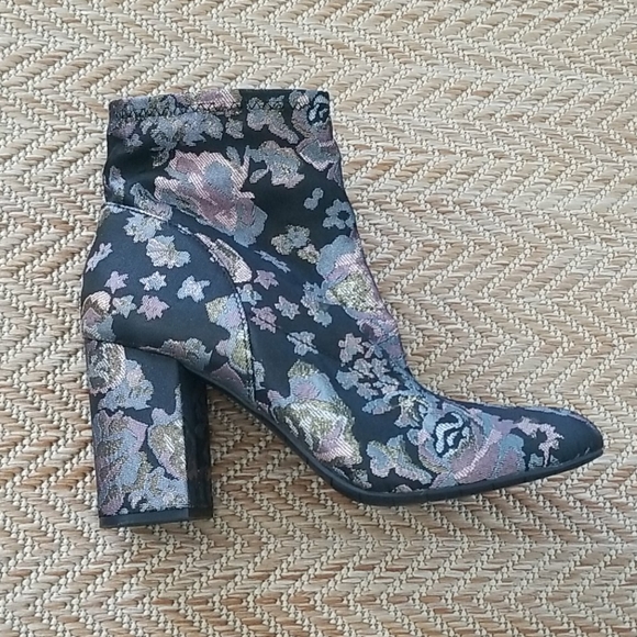 Kenneth Cole Floral Ankle Booties